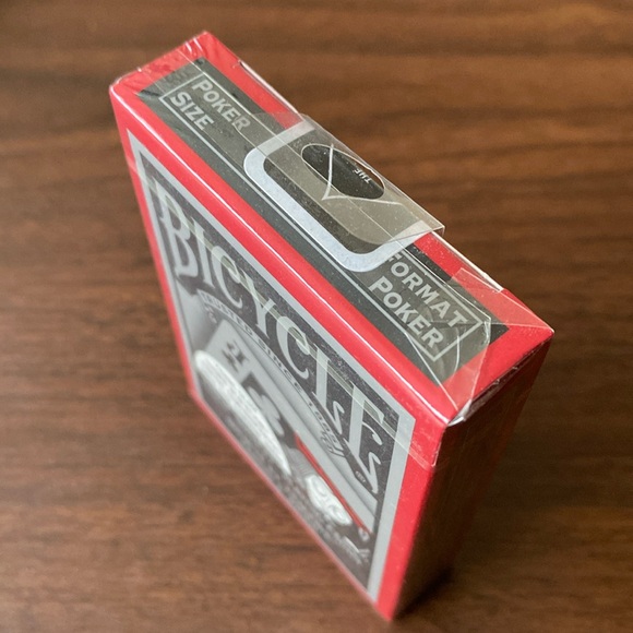 Bicycle Tragic Royalty Playing Cards Glow Under Blacklight - Picture 6 of 6